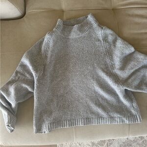Old Navy Light Gray Turtleneck Sweater
